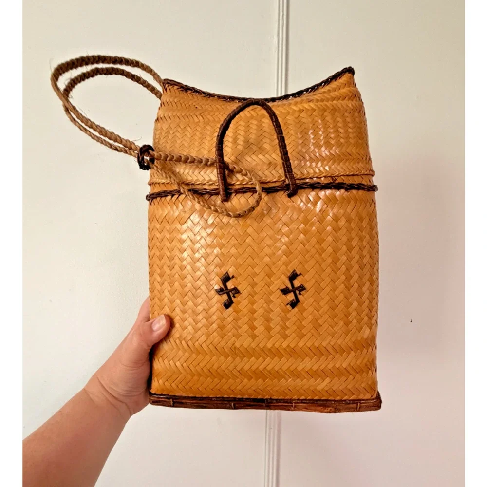 Vintage Filipino Pasiking Backpack Handwoven Bamboo Rattan Foraging Basket